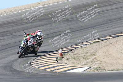 media/Oct-30-2025-Racers Edge (Thu) [[dabbdaf680]]/3-B Group/Session 2 (Bowl Exit)/